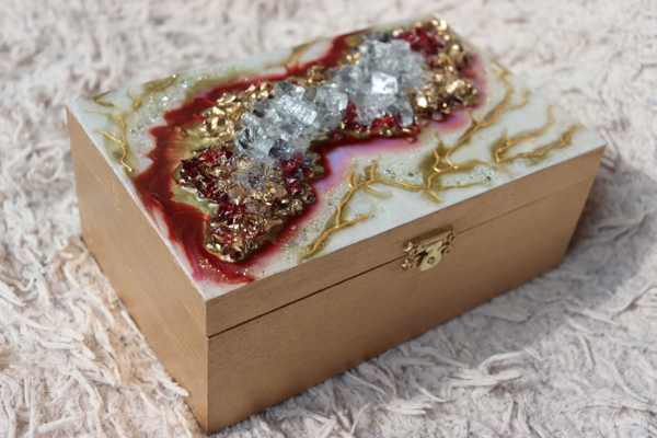 3D Gold and Wine Wooden Box With 3 Compartments